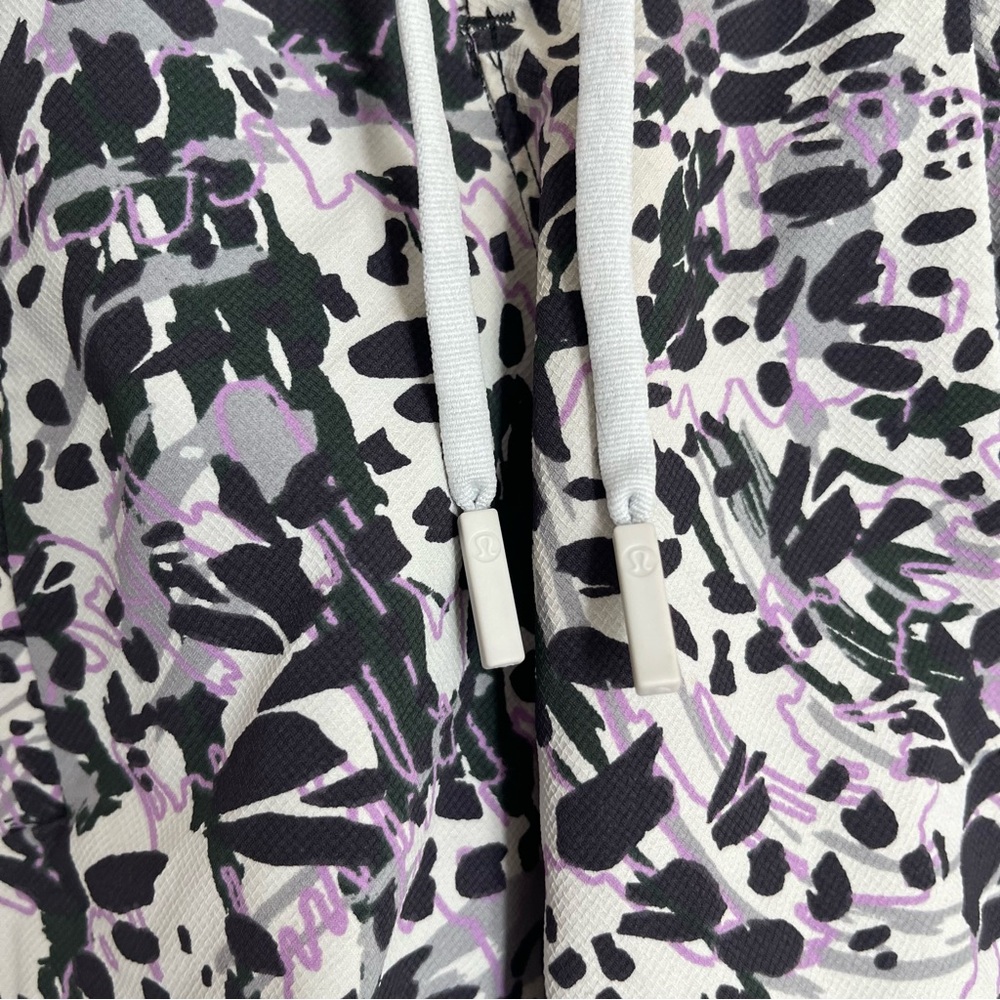 Lululemon Zip Pockets Stretch Performance Shorts - image 3